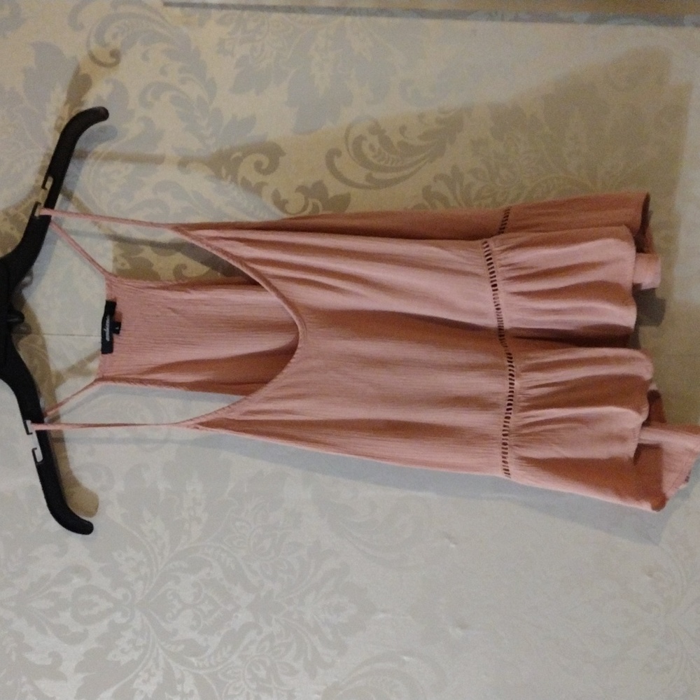Ambiance sleeveless top L